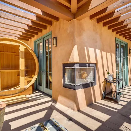 Luxe & Stylish Near Downtown! * Santa Fe
