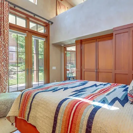 Luxe & Stylish Near Downtown! Holiday home Santa Fe